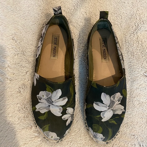 Steve Madden Floral Slip-On Espadrilles size 7.5 - Picture 2 of 9